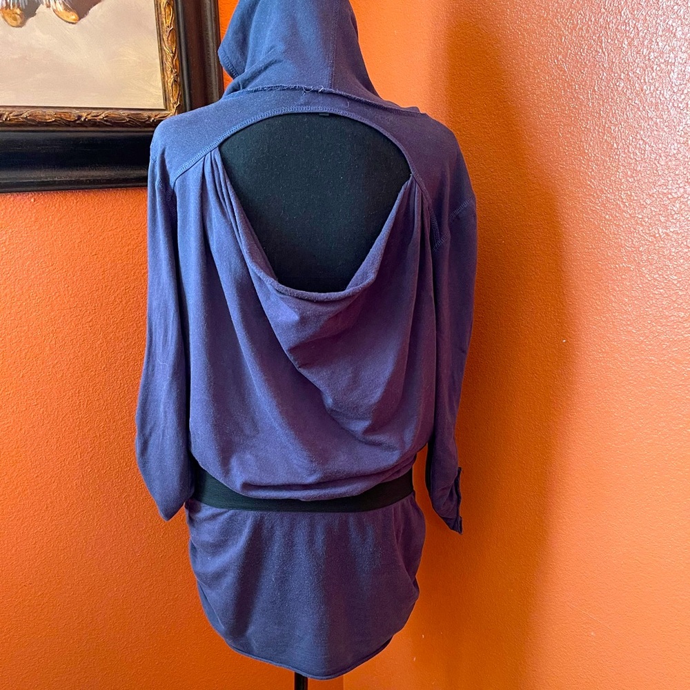LaROK Cutout Back Mini Dress. Size Medium.